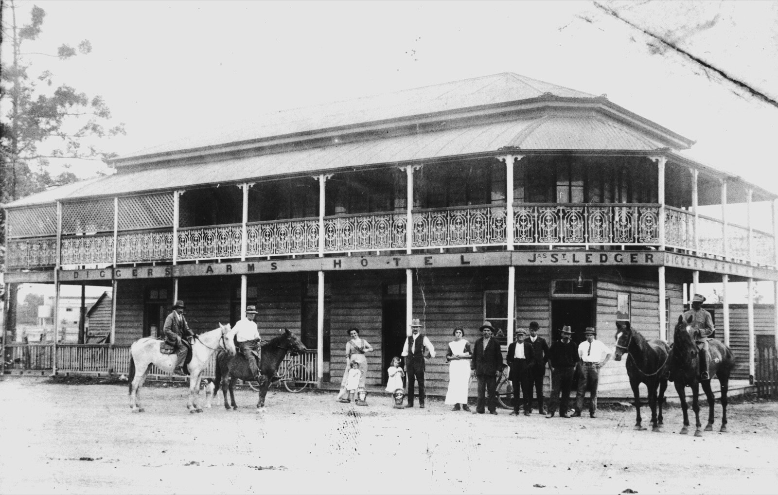 Diggers Arms Hotel, Tinana